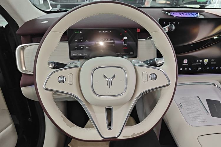 Used VOYAH COURAGE 2025 Model Four-Wheel-Drive Qiankun Edition Steering Wheel