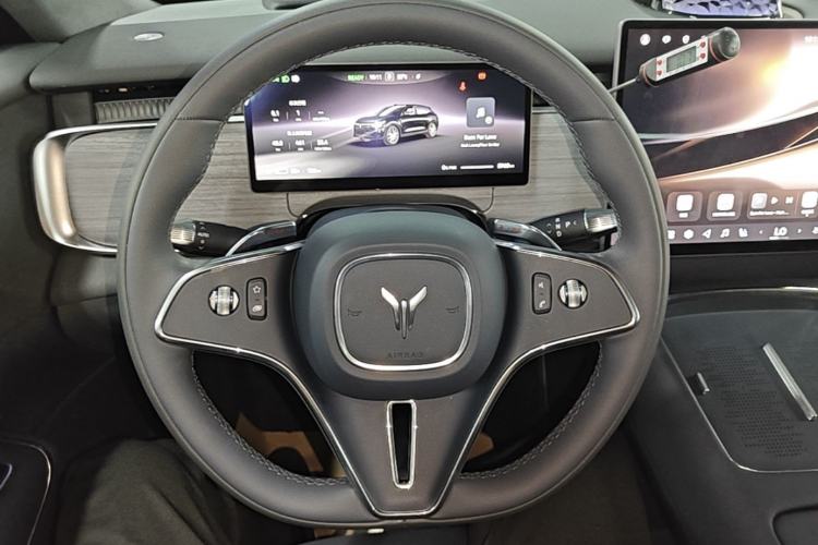 Used VOYAH COURAGE 2025 Model Four-Wheel-Drive Qiankun Edition Steering Wheel