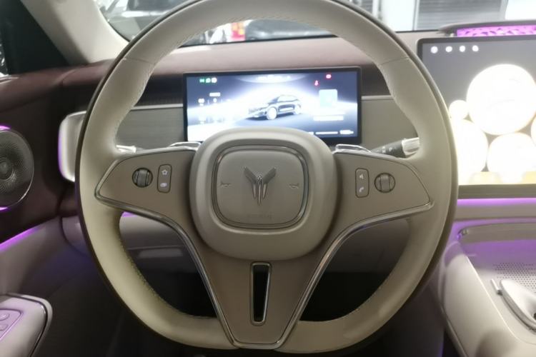 Used VOYAH COURAGE 2025 Model Four-Wheel-Drive Qiankun Edition Steering Wheel