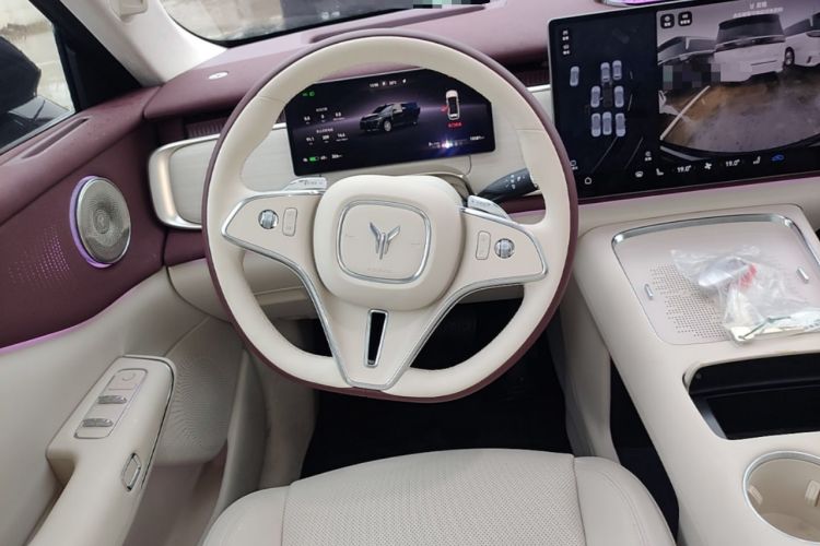Used VOYAH COURAGE 2025 Model Four-Wheel-Drive Qiankun Edition Steering Wheel