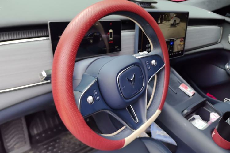 Used VOYAH COURAGE 2025 Model Rear-Drive Qiankun Edition Steering Wheel