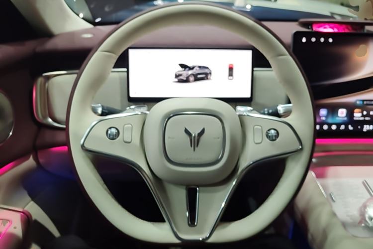 Used VOYAH COURAGE 2025 Model Four-Wheel-Drive Qiankun Edition Steering Wheel