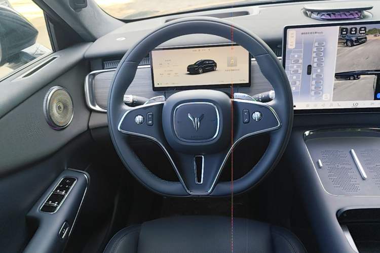 Used VOYAH COURAGE 2025 Model Four-Wheel-Drive Qiankun Edition Steering Wheel