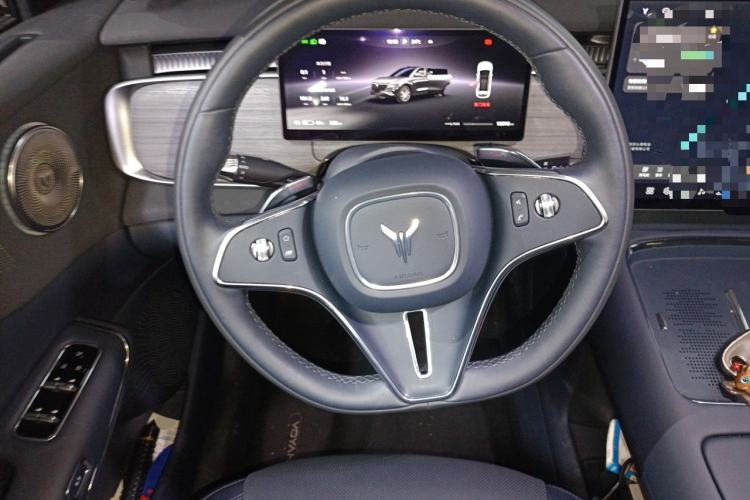 Used VOYAH COURAGE 2025 Model Four-Wheel-Drive Qiankun Edition Steering Wheel