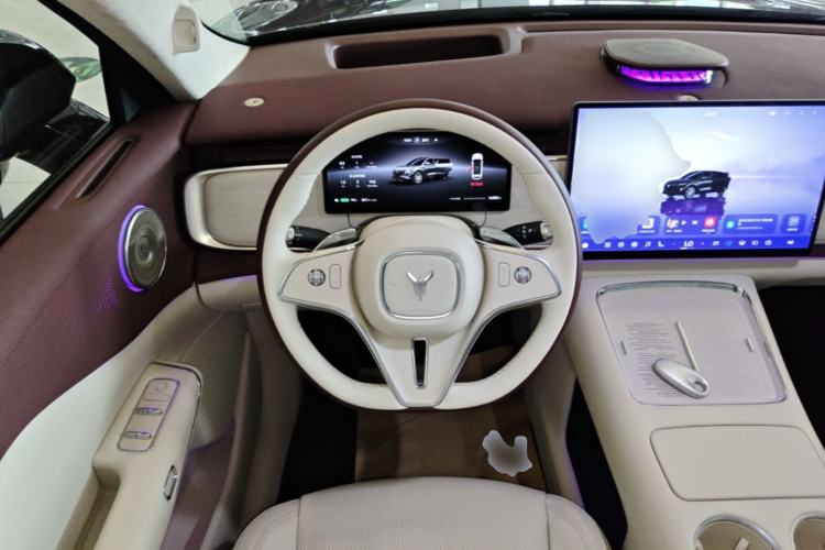 Used VOYAH COURAGE 2025 Model Four-Wheel-Drive Qiankun Edition Steering Wheel