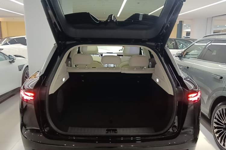 Used VOYAH COURAGE 2025 Model Four-Wheel-Drive Qiankun Edition Trunk