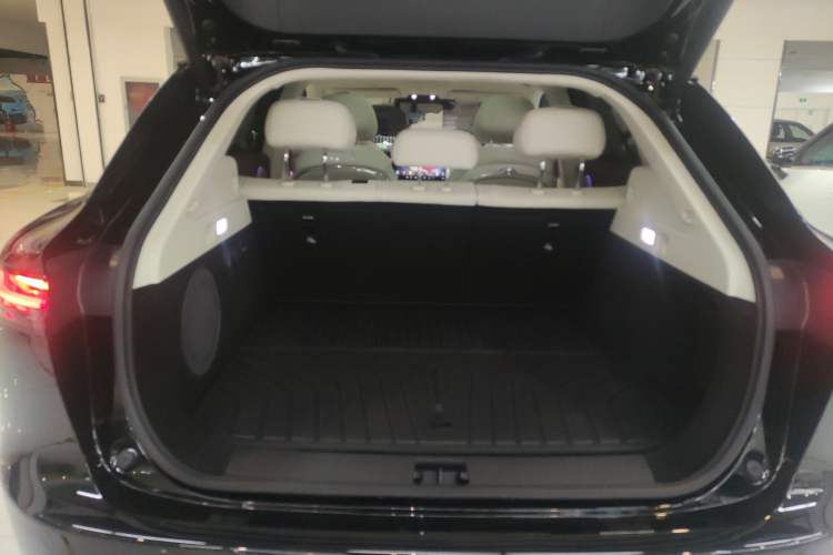 Used VOYAH COURAGE 2025 Model Four-Wheel-Drive Qiankun Edition Trunk
