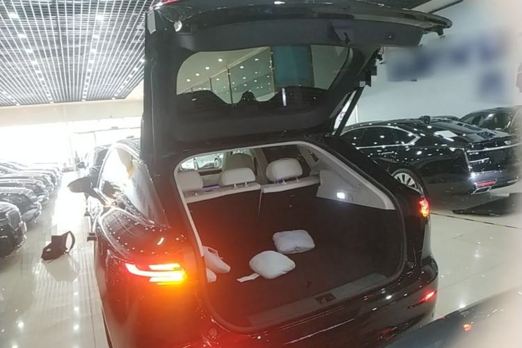 Used VOYAH COURAGE 2025 Model Four-Wheel-Drive Qiankun Edition Trunk
