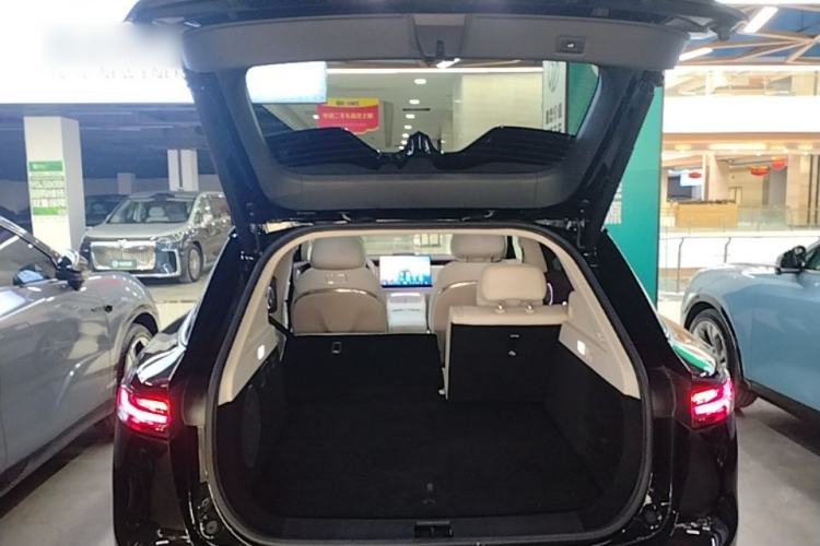 Used VOYAH COURAGE 2025 Model Four-Wheel-Drive Qiankun Edition Trunk