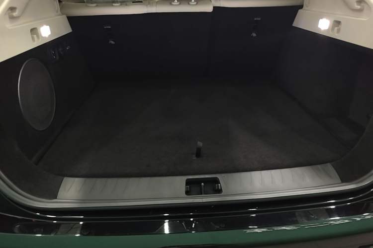 Used VOYAH COURAGE 2025 Model Four-Wheel-Drive Qiankun Edition Trunk