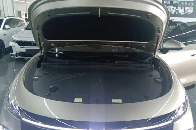 Used VOYAH COURAGE 2025 Model Four-Wheel-Drive Qiankun Edition Engine Bay