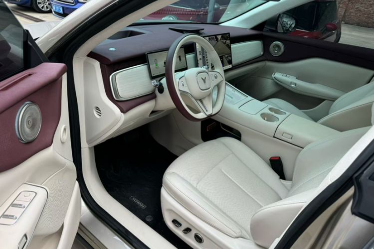 Used VOYAH COURAGE 2025 Model Rear-Drive Qiankun Edition Interior 4