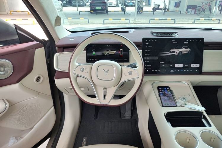 Used VOYAH COURAGE 2025 Model Rear-Drive Qiankun Edition Steering Wheel