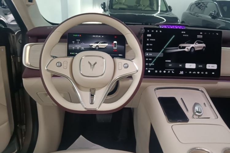 Used VOYAH COURAGE 2025 Model Four-Wheel-Drive Qiankun Edition Steering Wheel