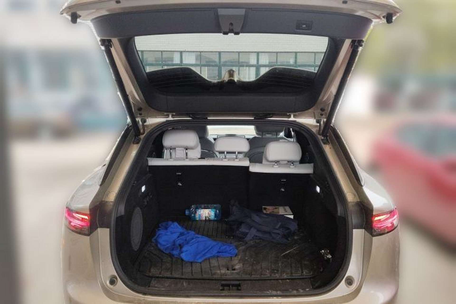 Used VOYAH COURAGE 2025 Model Rear-Drive Qiankun Edition Trunk