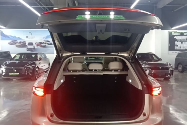 Used VOYAH COURAGE 2025 Model Four-Wheel-Drive Qiankun Edition Trunk