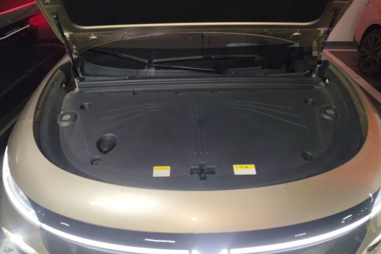 Used VOYAH COURAGE 2025 Model Four-Wheel-Drive Qiankun Edition Engine Bay