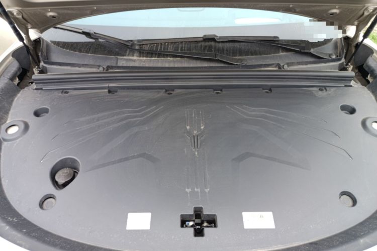 Used VOYAH COURAGE 2025 Model Rear-Drive Qiankun Edition Engine Bay