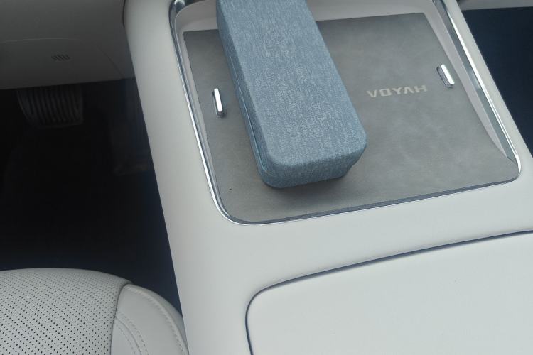 Used VOYAH COURAGE 2025 Model Rear-Drive Qiankun Edition Interior 1