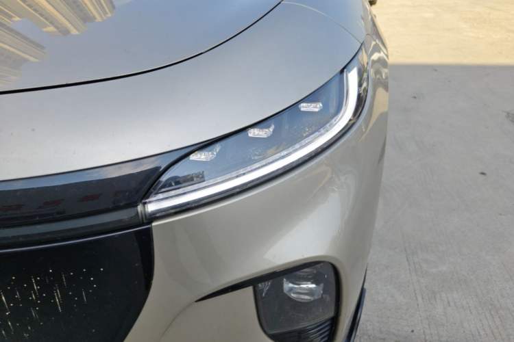 Used VOYAH COURAGE 2025 Model Four-Wheel-Drive Qiankun Edition Left Front Headlight