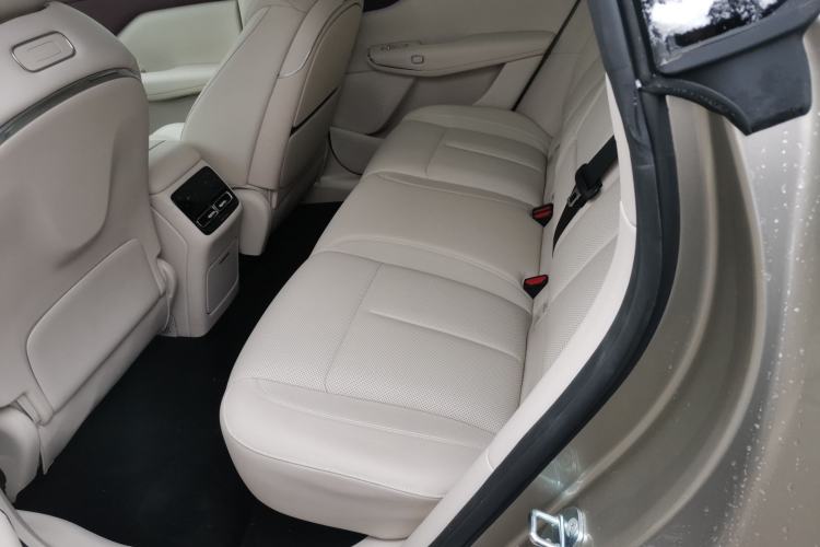Used VOYAH COURAGE 2025 Model Rear-Drive Qiankun Edition Left Rear Seat