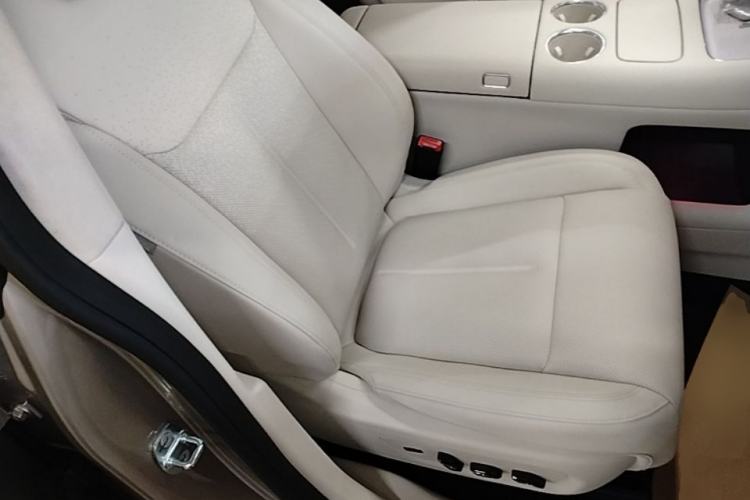 Used VOYAH COURAGE 2025 Model Rear-Drive Qiankun Edition Right Front Seat