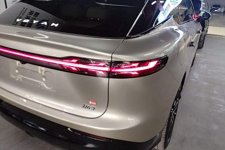 Used VOYAH COURAGE 2025 Model Rear-Drive Qiankun Edition Right Rear Taillight