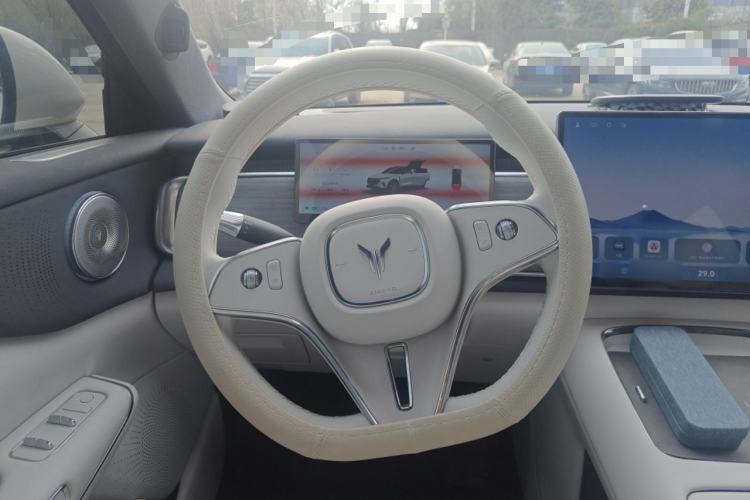 Used VOYAH COURAGE 2025 Model Rear-Drive Qiankun Edition Steering Wheel