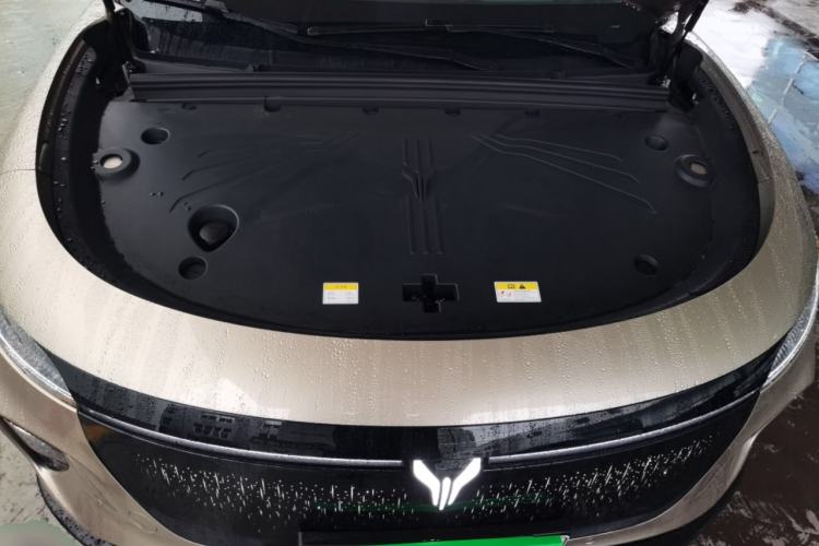 Used VOYAH COURAGE 2025 Model Rear-Drive Qiankun Edition Engine Bay