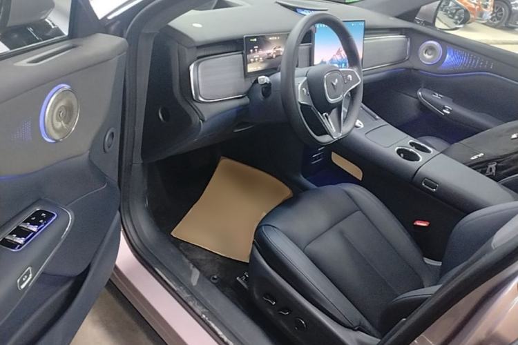 Used VOYAH COURAGE 2025 Model Rear-Drive Qiankun Edition Driver Seat