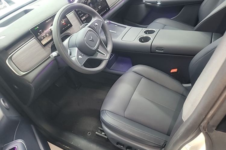 Used VOYAH COURAGE 2025 Model Four-Wheel-Drive Qiankun Edition Driver Seat