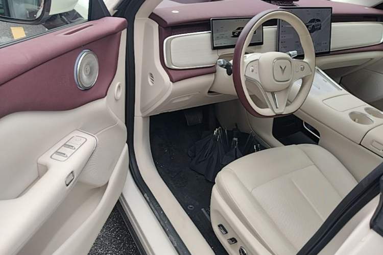 Used VOYAH COURAGE 2025 Model Four-Wheel-Drive Qiankun Edition Driver Seat