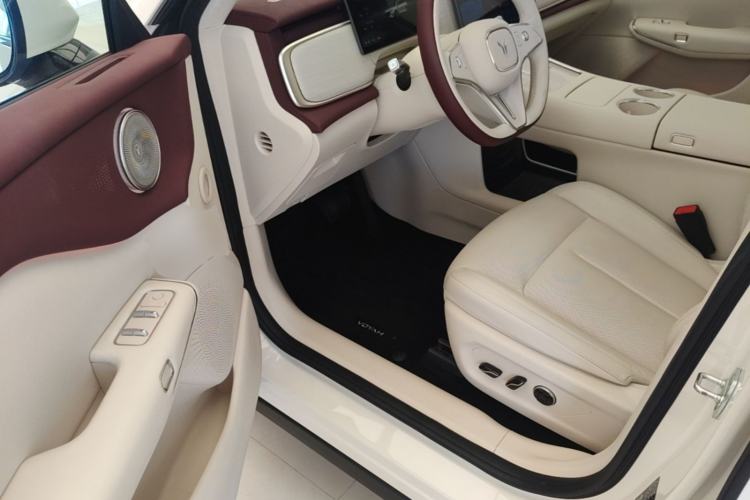 Used VOYAH COURAGE 2025 Model Four-Wheel-Drive Qiankun Edition Driver Seat