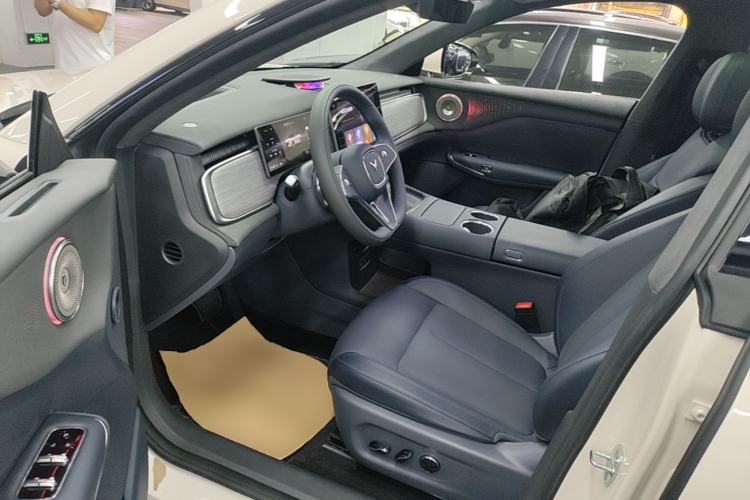Used VOYAH COURAGE 2025 Model Four-Wheel-Drive Qiankun Edition Driver Seat