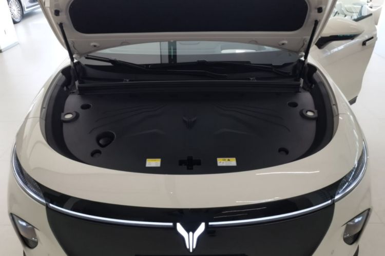 Used VOYAH COURAGE 2025 Model Four-Wheel-Drive Qiankun Edition Engine Bay
