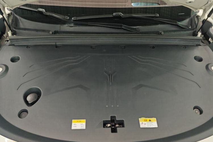 Used VOYAH COURAGE 2025 Model Four-Wheel-Drive Qiankun Edition Engine Bay