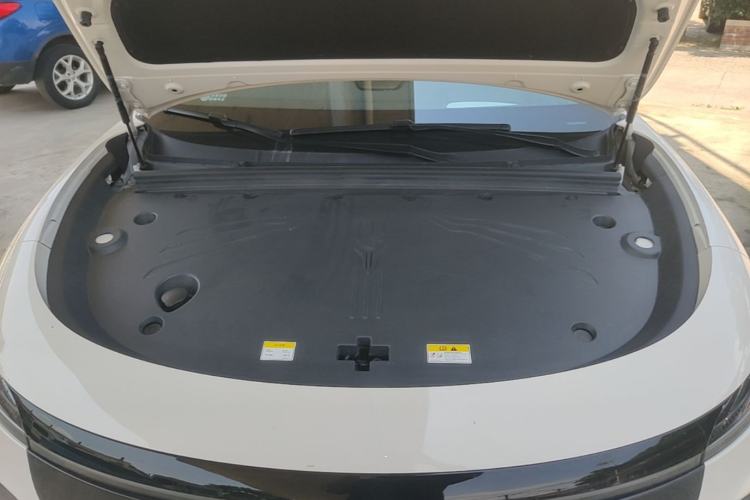 Used VOYAH COURAGE 2025 Model Four-Wheel-Drive Qiankun Edition Engine Bay