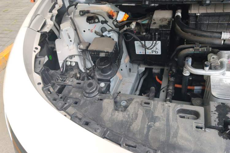 Used VOYAH COURAGE 2025 Model Rear-Drive Qiankun Edition Engine Bay Right