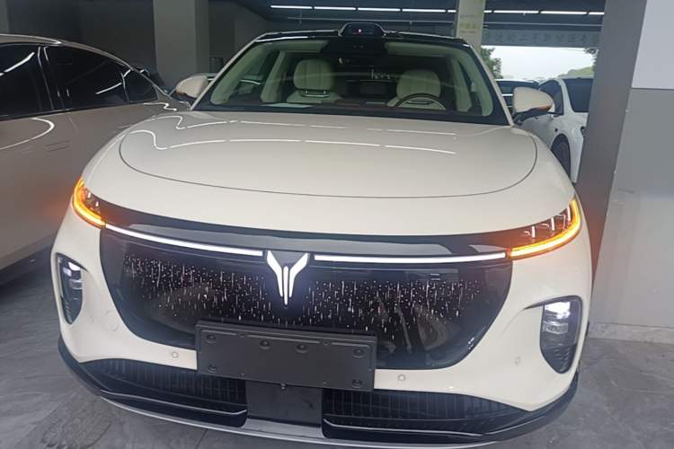 Used VOYAH COURAGE 2025 Model Rear-Drive Qiankun Edition Front