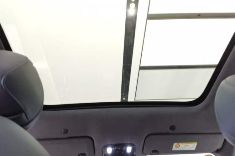Used VOYAH COURAGE 2025 Model Four-Wheel-Drive Qiankun Edition Headliner