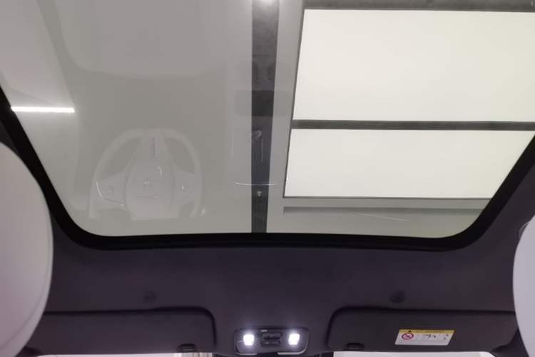 Used VOYAH COURAGE 2025 Model Rear-Drive Qiankun Edition Headliner