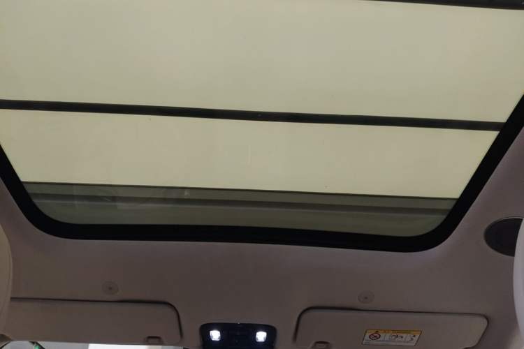Used VOYAH COURAGE 2025 Model Four-Wheel-Drive Qiankun Edition Headliner