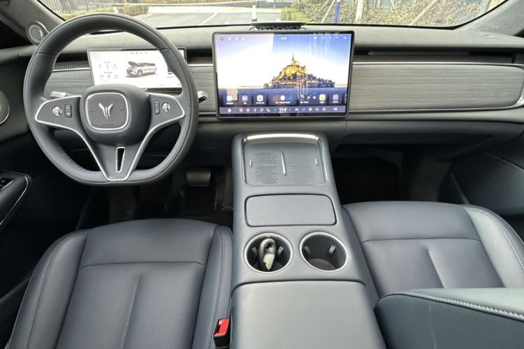 Used VOYAH COURAGE 2025 Model Rear-Drive Qiankun Edition Interior 1