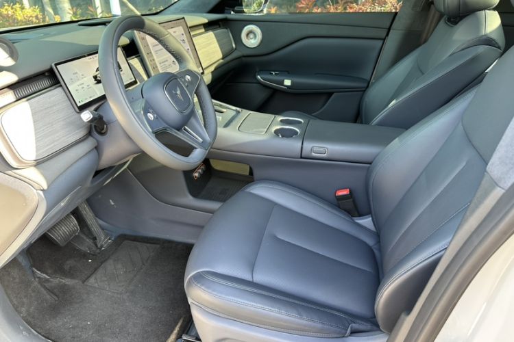 Used VOYAH COURAGE 2025 Model Rear-Drive Qiankun Edition Interior 2