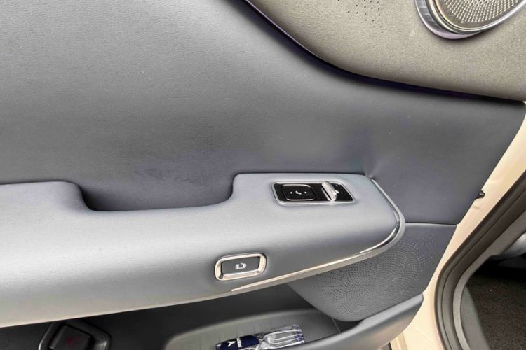 Used VOYAH COURAGE 2025 Model Four-Wheel-Drive Qiankun Edition Interior 4