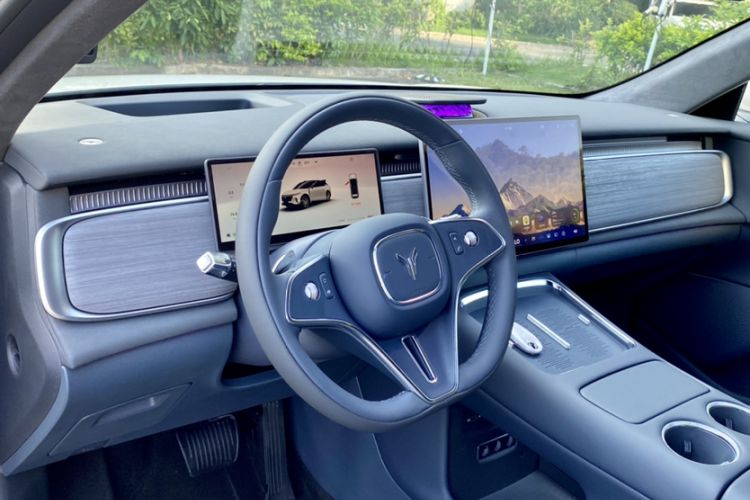 Used VOYAH COURAGE 2025 Model Four-Wheel-Drive Qiankun Edition Interior 6