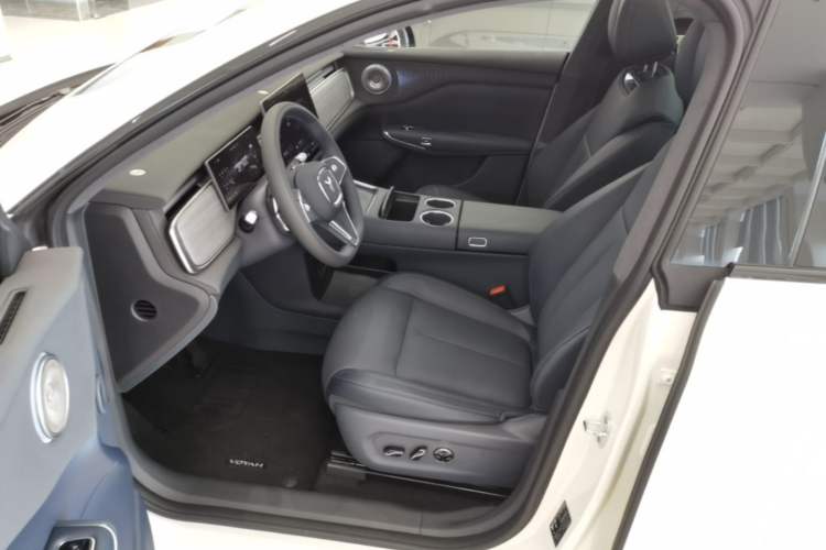 Used VOYAH COURAGE 2025 Model Four-Wheel-Drive Qiankun Edition Left Front Seat