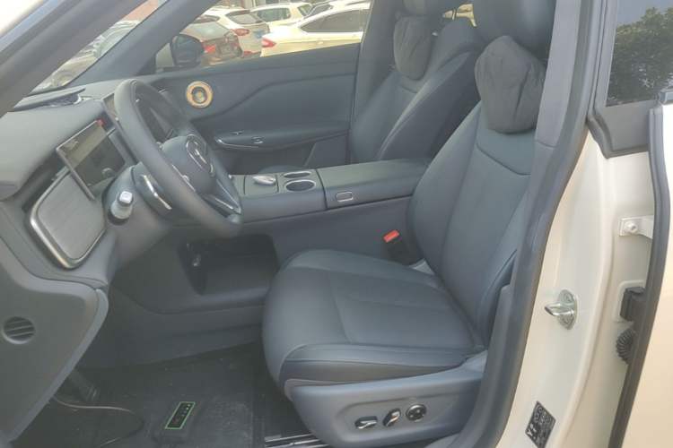 Used VOYAH COURAGE 2025 Model Four-Wheel-Drive Qiankun Edition Left Front Seat