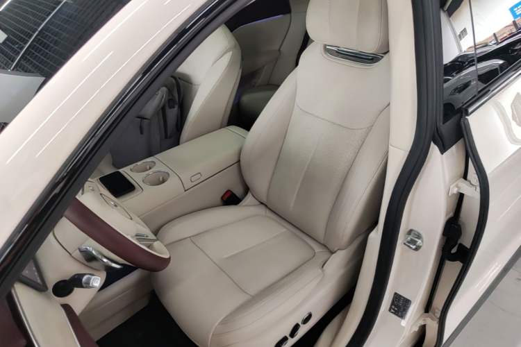 Used VOYAH COURAGE 2025 Model Four-Wheel-Drive Qiankun Edition Left Front Seat