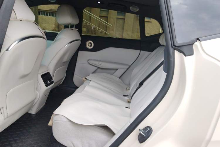 Used VOYAH COURAGE 2025 Model Rear-Drive Qiankun Edition Left Rear Seat